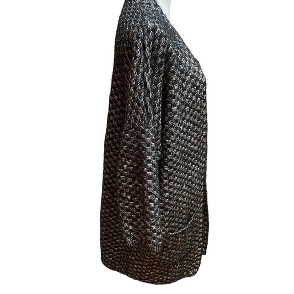 Maxsport black and grey checkered sweater/cardigan. Medium. Two front pockets. - Picture 3 of 15
